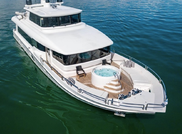 105' Tarrab yacht rentals