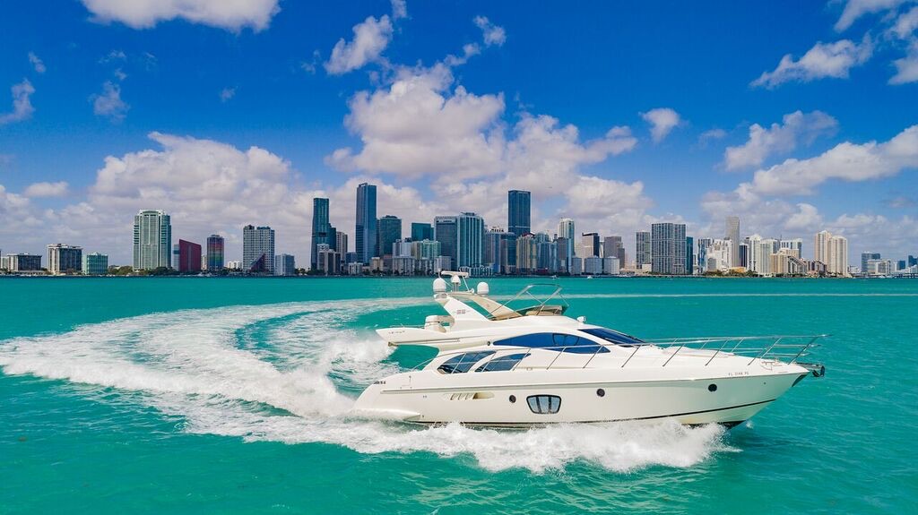 charter a private yacht florida