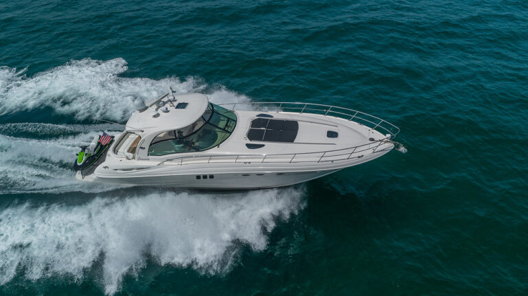 private yacht hire sunshine coast